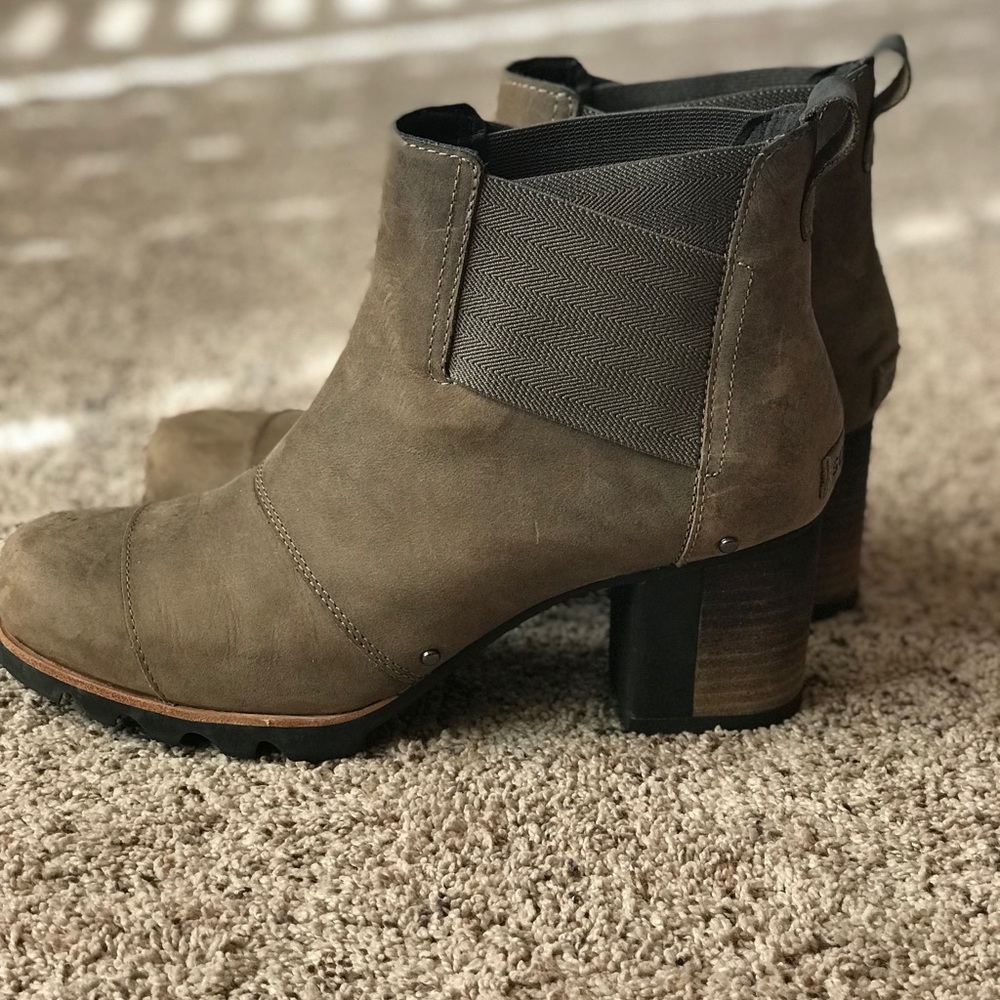 Sorel Addington Chelsea Boot-Suede